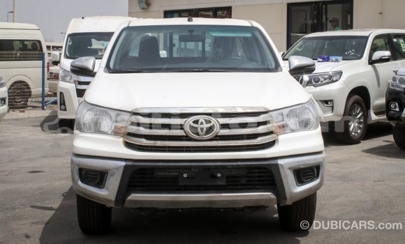 Acheter Import Voiture Toyota Hilux Blanc à Import - Dubai, Artibonite Acheter Import Voiture Toyota Hilux Blanc à Import - Dubai, Artibonite