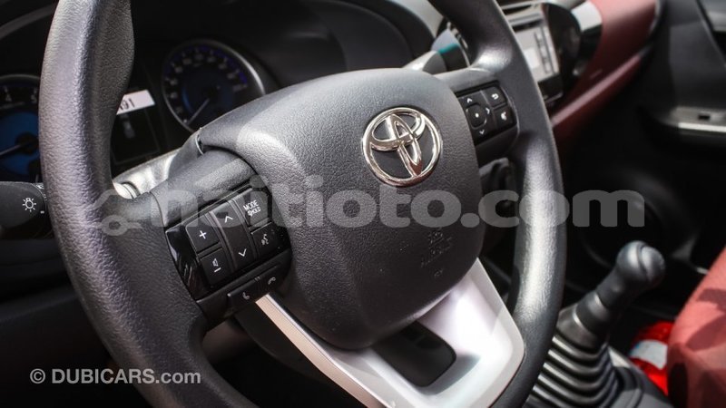 Big with watermark toyota hilux artibonite import dubai 2512