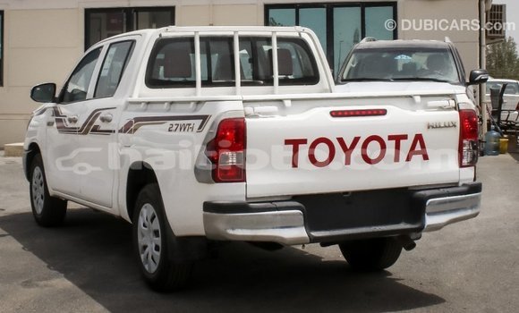 Acheter Import Voiture Toyota Hilux Blanc à Import - Dubai, Artibonite Acheter Import Voiture Toyota Hilux Blanc à Import - Dubai, Artibonite