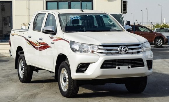Buy Import Toyota Hilux White Car in Import - Dubai in Artibonite Buy Import Toyota Hilux White Car in Import - Dubai in Artibonite