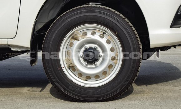 Buy Import Toyota Hilux White Car in Import - Dubai in Artibonite Buy Import Toyota Hilux White Car in Import - Dubai in Artibonite