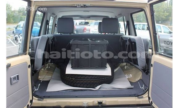Buy Import Toyota Land Cruiser Beige Car in Import - Dubai in Artibonite Buy Import Toyota Land Cruiser Beige Car in Import - Dubai in Artibonite