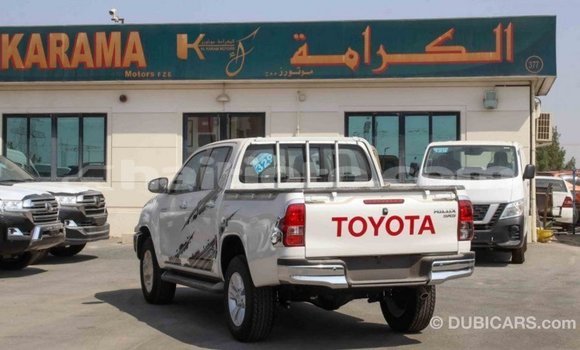 Acheter Import Voiture Toyota Hilux Blanc à Import - Dubai, Artibonite Acheter Import Voiture Toyota Hilux Blanc à Import - Dubai, Artibonite