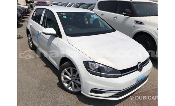 Acheter Import Voiture Volkswagen Golf Blanc à Import - Dubai, Artibonite Acheter Import Voiture Volkswagen Golf Blanc à Import - Dubai, Artibonite
