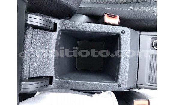 Acheter Import Voiture Volkswagen Golf Blanc à Import - Dubai, Artibonite Acheter Import Voiture Volkswagen Golf Blanc à Import - Dubai, Artibonite