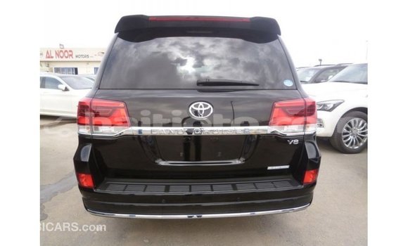 Acheter Import Voiture Toyota Land Cruiser Noir à Import - Dubai, Artibonite Acheter Import Voiture Toyota Land Cruiser Noir à Import - Dubai, Artibonite