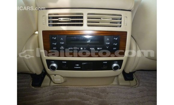 Acheter Import Voiture Toyota Land Cruiser Noir à Import - Dubai, Artibonite Acheter Import Voiture Toyota Land Cruiser Noir à Import - Dubai, Artibonite