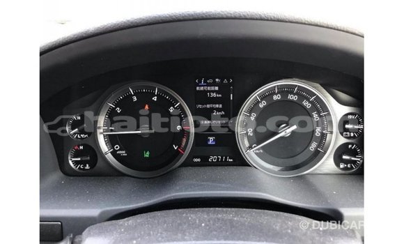 Acheter Import Voiture Toyota Land Cruiser Blanc à Import - Dubai, Artibonite Acheter Import Voiture Toyota Land Cruiser Blanc à Import - Dubai, Artibonite