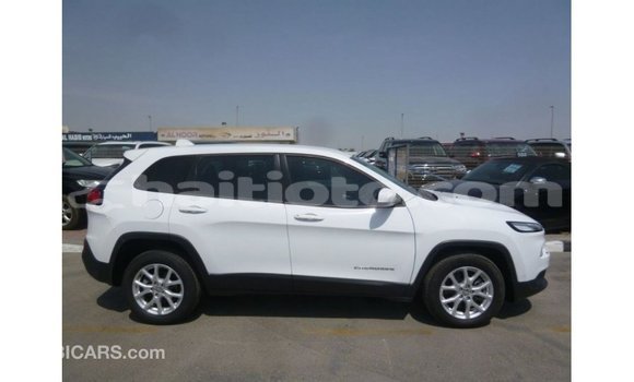 Acheter Import Voiture Jeep Cherokee Blanc à Import - Dubai, Artibonite Acheter Import Voiture Jeep Cherokee Blanc à Import - Dubai, Artibonite