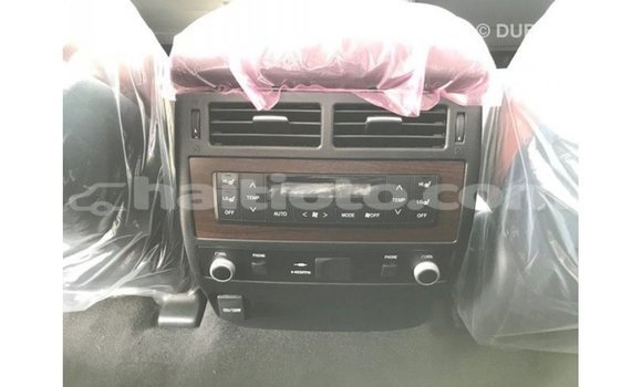 Acheter Import Voiture Toyota Land Cruiser Noir à Import - Dubai, Artibonite Acheter Import Voiture Toyota Land Cruiser Noir à Import - Dubai, Artibonite