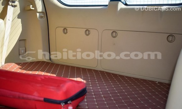 Acheter Import Voiture Toyota Prado Blanc à Import - Dubai, Artibonite Acheter Import Voiture Toyota Prado Blanc à Import - Dubai, Artibonite