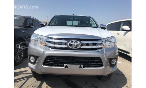 Acheter Import Voiture Toyota Hilux Autre à Import - Dubai, Artibonite Acheter Import Voiture Toyota Hilux Autre à Import - Dubai, Artibonite