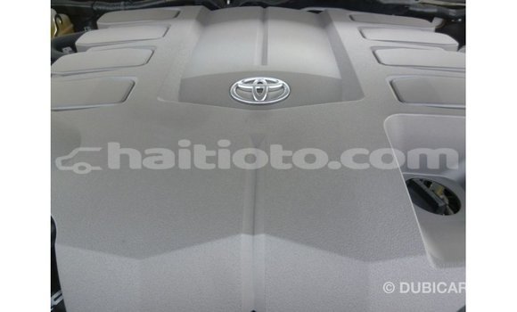 Acheter Import Voiture Toyota Land Cruiser Blanc à Import - Dubai, Artibonite Acheter Import Voiture Toyota Land Cruiser Blanc à Import - Dubai, Artibonite