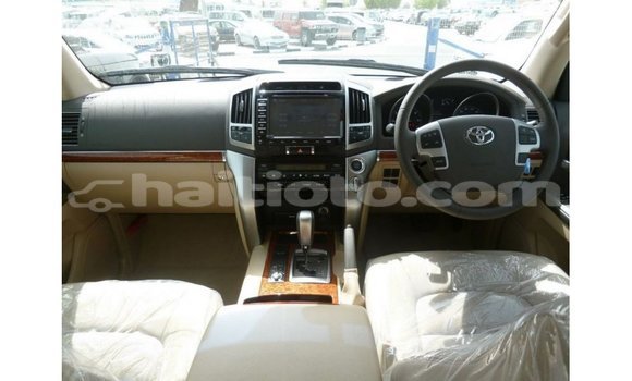 Acheter Import Voiture Toyota Land Cruiser Noir à Import - Dubai, Artibonite Acheter Import Voiture Toyota Land Cruiser Noir à Import - Dubai, Artibonite