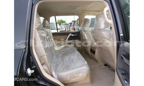 Acheter Import Voiture Toyota Land Cruiser Noir à Import - Dubai, Artibonite Acheter Import Voiture Toyota Land Cruiser Noir à Import - Dubai, Artibonite