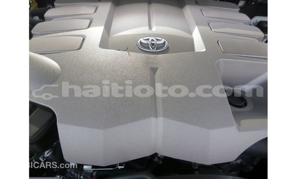Acheter Import Voiture Toyota Land Cruiser Blanc à Import - Dubai, Artibonite Acheter Import Voiture Toyota Land Cruiser Blanc à Import - Dubai, Artibonite