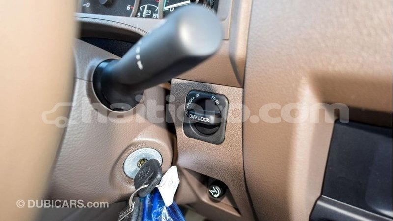 Big with watermark toyota land cruiser artibonite import dubai 2589