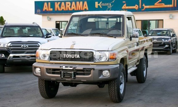 Acheter Import Voiture Toyota Land Cruiser Beige à Import - Dubai, Artibonite Acheter Import Voiture Toyota Land Cruiser Beige à Import - Dubai, Artibonite