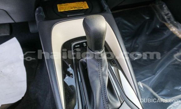 Acheter Import Voiture Toyota Corolla Blanc à Import - Dubai, Artibonite Acheter Import Voiture Toyota Corolla Blanc à Import - Dubai, Artibonite