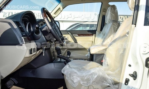 Acheter Import Voiture Mitsubishi Pajero Blanc à Import - Dubai, Artibonite Acheter Import Voiture Mitsubishi Pajero Blanc à Import - Dubai, Artibonite