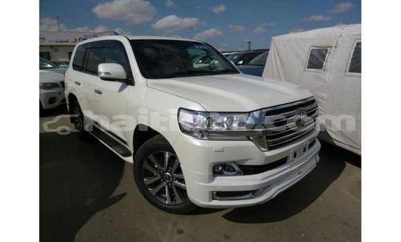 Acheter Import Voiture Toyota Land Cruiser Blanc à Import - Dubai, Artibonite Acheter Import Voiture Toyota Land Cruiser Blanc à Import - Dubai, Artibonite