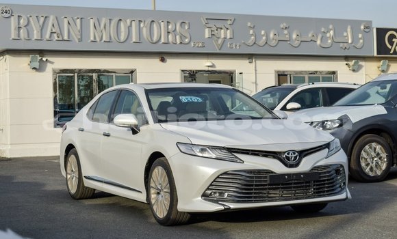 Acheter Import Voiture Toyota Camry Blanc à Import - Dubai, Artibonite Acheter Import Voiture Toyota Camry Blanc à Import - Dubai, Artibonite