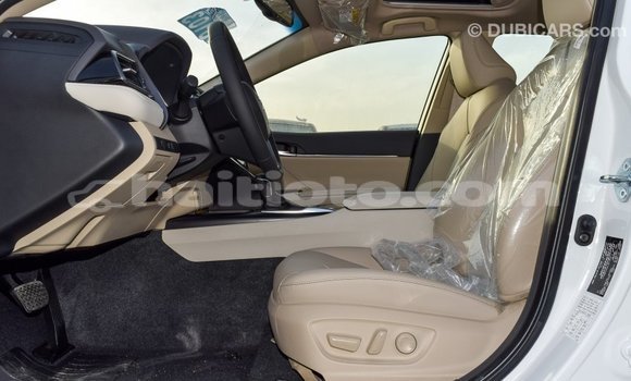 Acheter Import Voiture Toyota Camry Blanc à Import - Dubai, Artibonite Acheter Import Voiture Toyota Camry Blanc à Import - Dubai, Artibonite