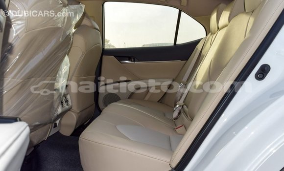 Acheter Import Voiture Toyota Camry Blanc à Import - Dubai, Artibonite Acheter Import Voiture Toyota Camry Blanc à Import - Dubai, Artibonite