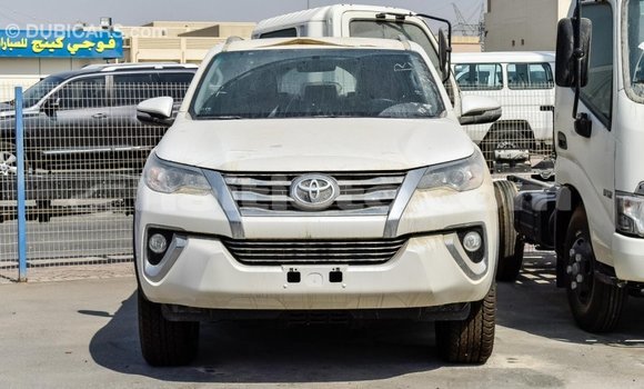 Acheter Import Voiture Toyota Fortuner Blanc à Import - Dubai, Artibonite Acheter Import Voiture Toyota Fortuner Blanc à Import - Dubai, Artibonite
