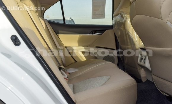 Acheter Import Voiture Toyota Camry Blanc à Import - Dubai, Artibonite Acheter Import Voiture Toyota Camry Blanc à Import - Dubai, Artibonite