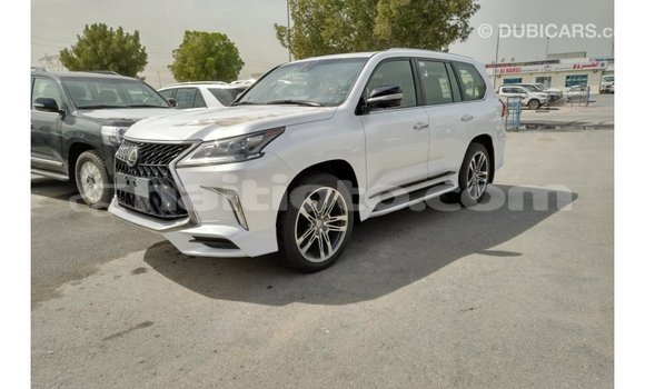 Acheter Import Voiture Lexus LX Blanc à Import - Dubai, Artibonite Acheter Import Voiture Lexus LX Blanc à Import - Dubai, Artibonite