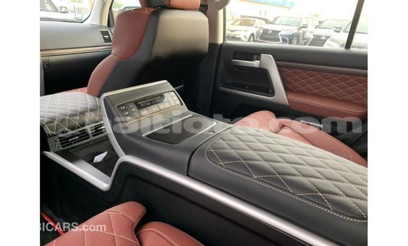 Acheter Import Voiture Toyota Land Cruiser Noir à Import - Dubai, Artibonite Acheter Import Voiture Toyota Land Cruiser Noir à Import - Dubai, Artibonite