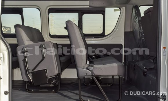 Acheter Import Voiture Toyota Hiace Blanc à Import - Dubai, Artibonite Acheter Import Voiture Toyota Hiace Blanc à Import - Dubai, Artibonite