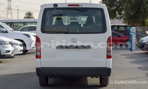 Acheter Import Voiture Toyota Hiace Blanc à Import - Dubai, Artibonite Acheter Import Voiture Toyota Hiace Blanc à Import - Dubai, Artibonite