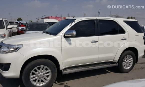 Acheter Import Voiture Toyota Fortuner Blanc à Import - Dubai, Artibonite Acheter Import Voiture Toyota Fortuner Blanc à Import - Dubai, Artibonite