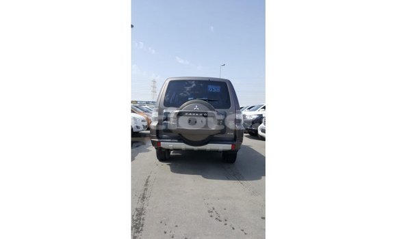 Acheter Import Voiture Mitsubishi Pajero Marron à Import - Dubai, Artibonite Acheter Import Voiture Mitsubishi Pajero Marron à Import - Dubai, Artibonite