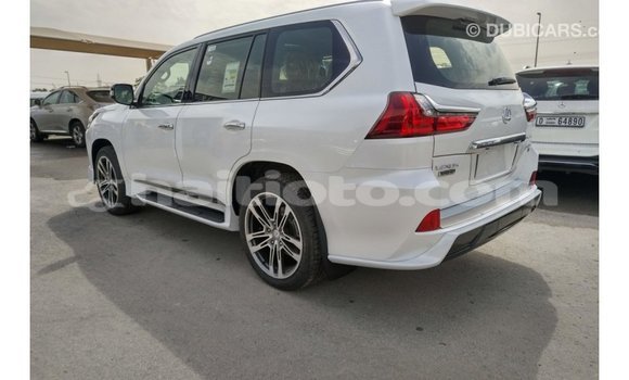 Acheter Import Voiture Lexus LX Blanc à Import - Dubai, Artibonite Acheter Import Voiture Lexus LX Blanc à Import - Dubai, Artibonite