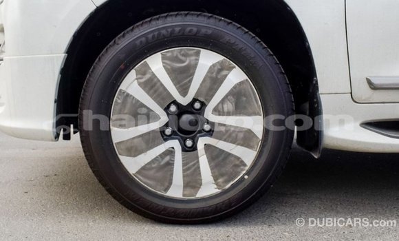 Acheter Import Voiture Toyota Land Cruiser Blanc à Import - Dubai, Artibonite Acheter Import Voiture Toyota Land Cruiser Blanc à Import - Dubai, Artibonite