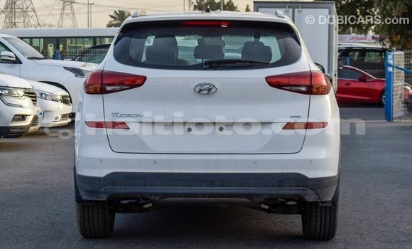 Acheter Import Voiture Hyundai Tucson Blanc à Import - Dubai, Artibonite Acheter Import Voiture Hyundai Tucson Blanc à Import - Dubai, Artibonite