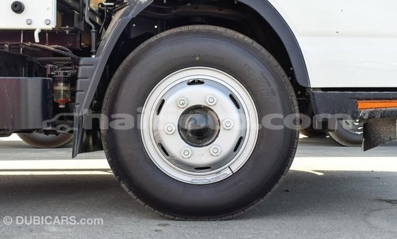 Acheter Import Utilitaire Mitsubishi L400 Blanc à Import - Dubai, Artibonite