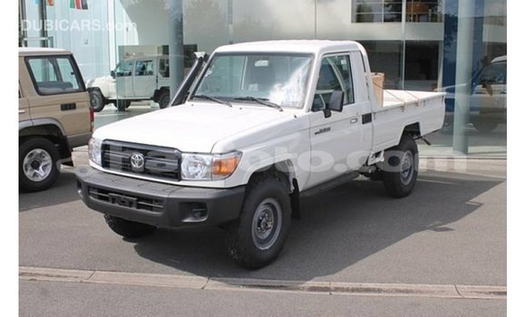 Buy Import Toyota Land Cruiser White Car in Import - Dubai in Artibonite Buy Import Toyota Land Cruiser White Car in Import - Dubai in Artibonite