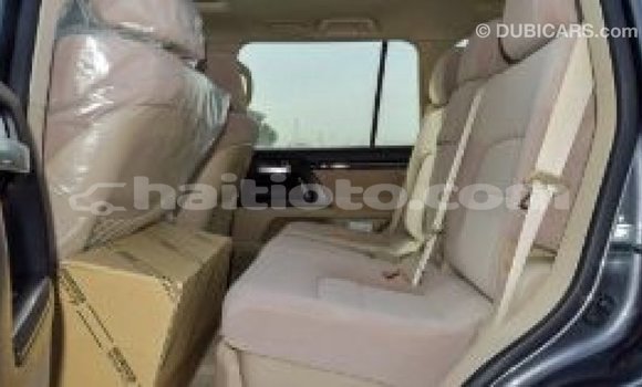 Acheter Import Voiture Toyota Land Cruiser Autre à Import - Dubai, Artibonite Acheter Import Voiture Toyota Land Cruiser Autre à Import - Dubai, Artibonite