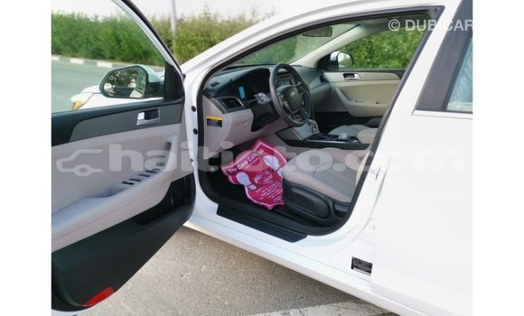 Acheter Import Voiture Hyundai Sonata Blanc à Import - Dubai, Artibonite Acheter Import Voiture Hyundai Sonata Blanc à Import - Dubai, Artibonite