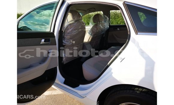 Acheter Import Voiture Hyundai Sonata Blanc à Import - Dubai, Artibonite Acheter Import Voiture Hyundai Sonata Blanc à Import - Dubai, Artibonite