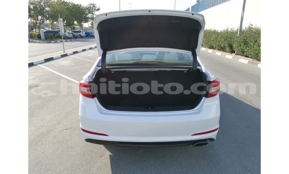 Acheter Import Voiture Hyundai Sonata Blanc à Import - Dubai, Artibonite Acheter Import Voiture Hyundai Sonata Blanc à Import - Dubai, Artibonite
