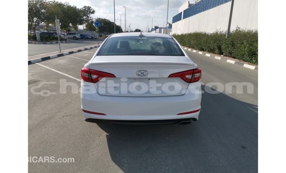 Acheter Import Voiture Hyundai Sonata Blanc à Import - Dubai, Artibonite Acheter Import Voiture Hyundai Sonata Blanc à Import - Dubai, Artibonite