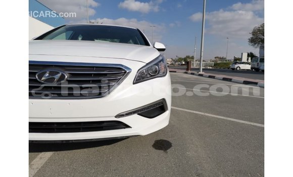 Acheter Import Voiture Hyundai Sonata Blanc à Import - Dubai, Artibonite Acheter Import Voiture Hyundai Sonata Blanc à Import - Dubai, Artibonite