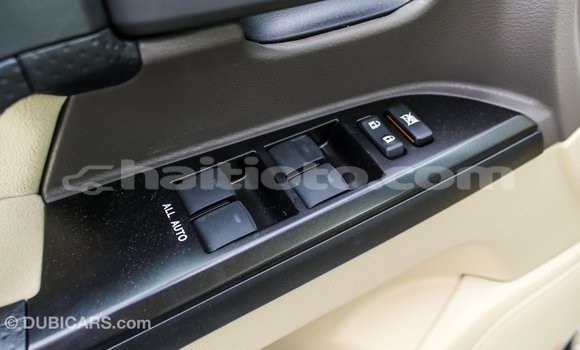 Acheter Import Voiture Toyota Land Cruiser Blanc à Import - Dubai, Artibonite Acheter Import Voiture Toyota Land Cruiser Blanc à Import - Dubai, Artibonite