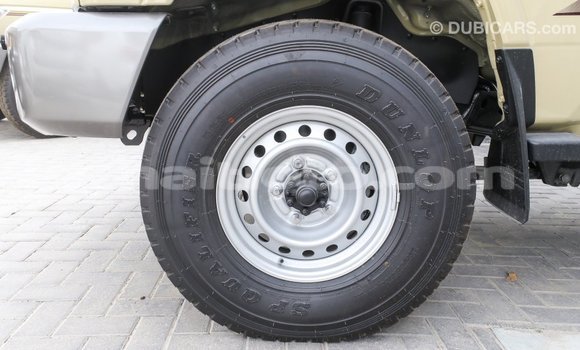 Acheter Import Voiture Toyota Land Cruiser Beige à Import - Dubai, Artibonite Acheter Import Voiture Toyota Land Cruiser Beige à Import - Dubai, Artibonite