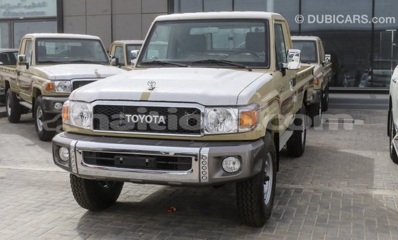 Acheter Import Voiture Toyota Land Cruiser Beige à Import - Dubai, Artibonite Acheter Import Voiture Toyota Land Cruiser Beige à Import - Dubai, Artibonite